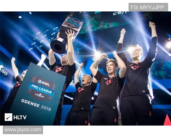 CSGO电竞赛事回顾：激情四溢的精彩瞬间！